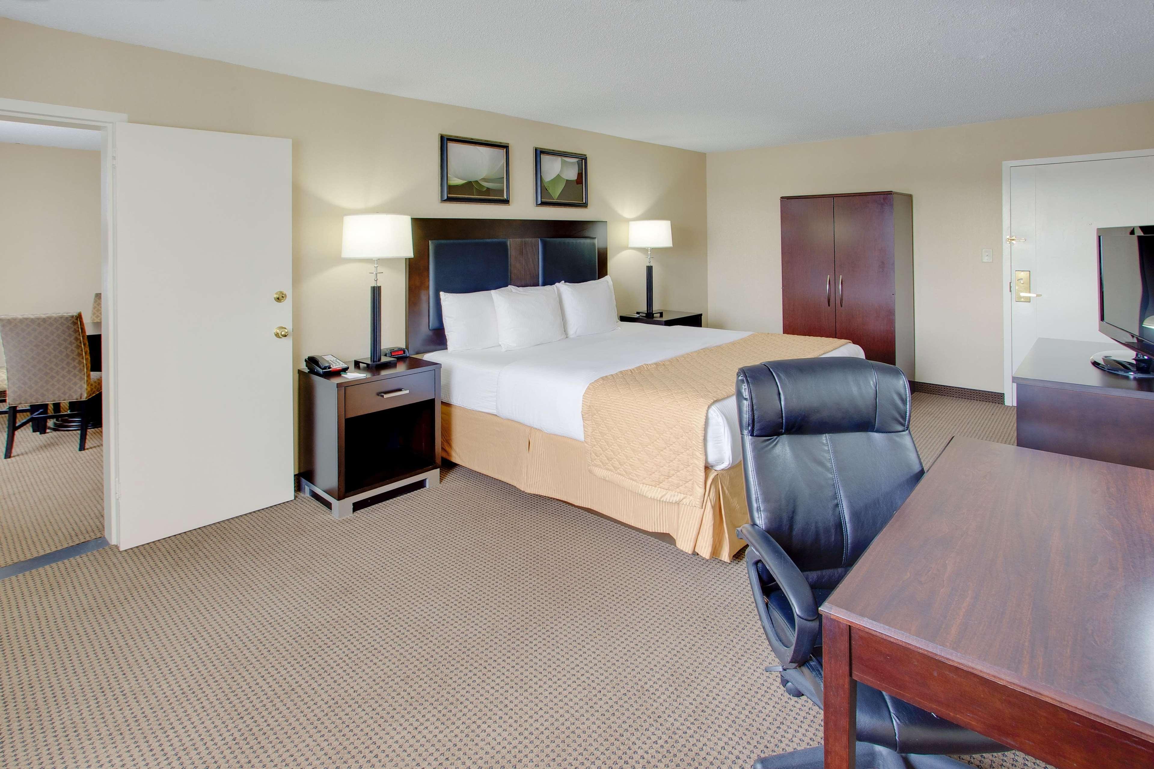 Hampton Inn Manchester Downtown מראה חיצוני תמונה