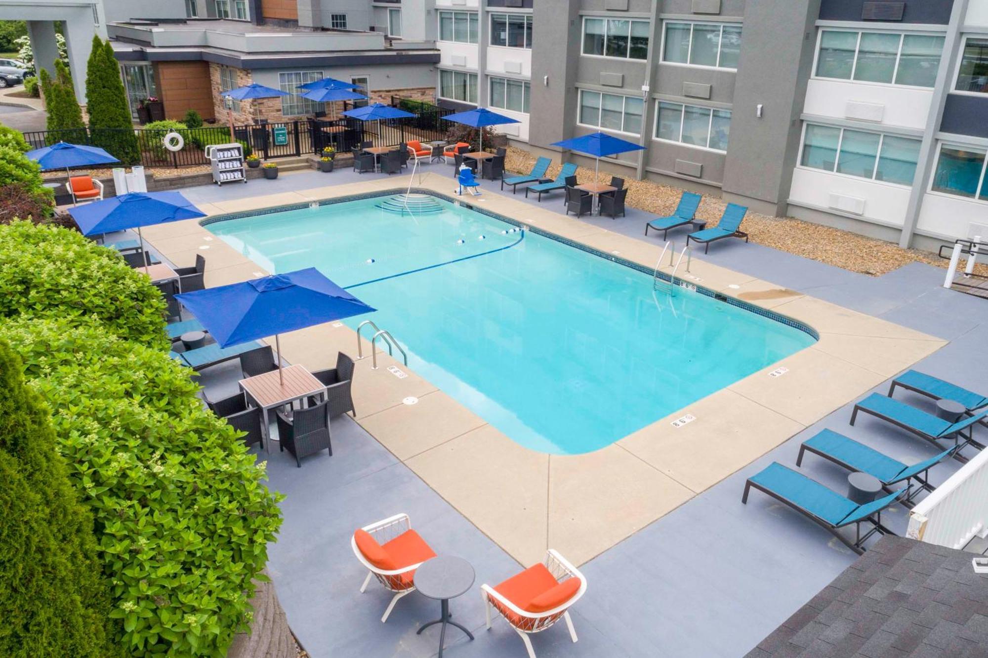 Hampton Inn Manchester Downtown מראה חיצוני תמונה